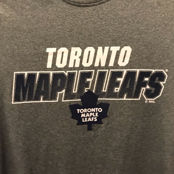 NWOT NHL Toronto Maple Leafs T-Shirt - Picture 2 of 4